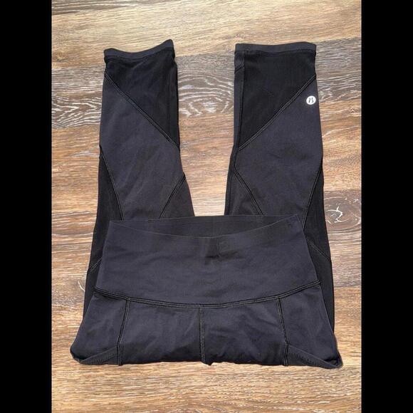 lululemon athletica Pants - Lululemon Black Crop 19” Size 4